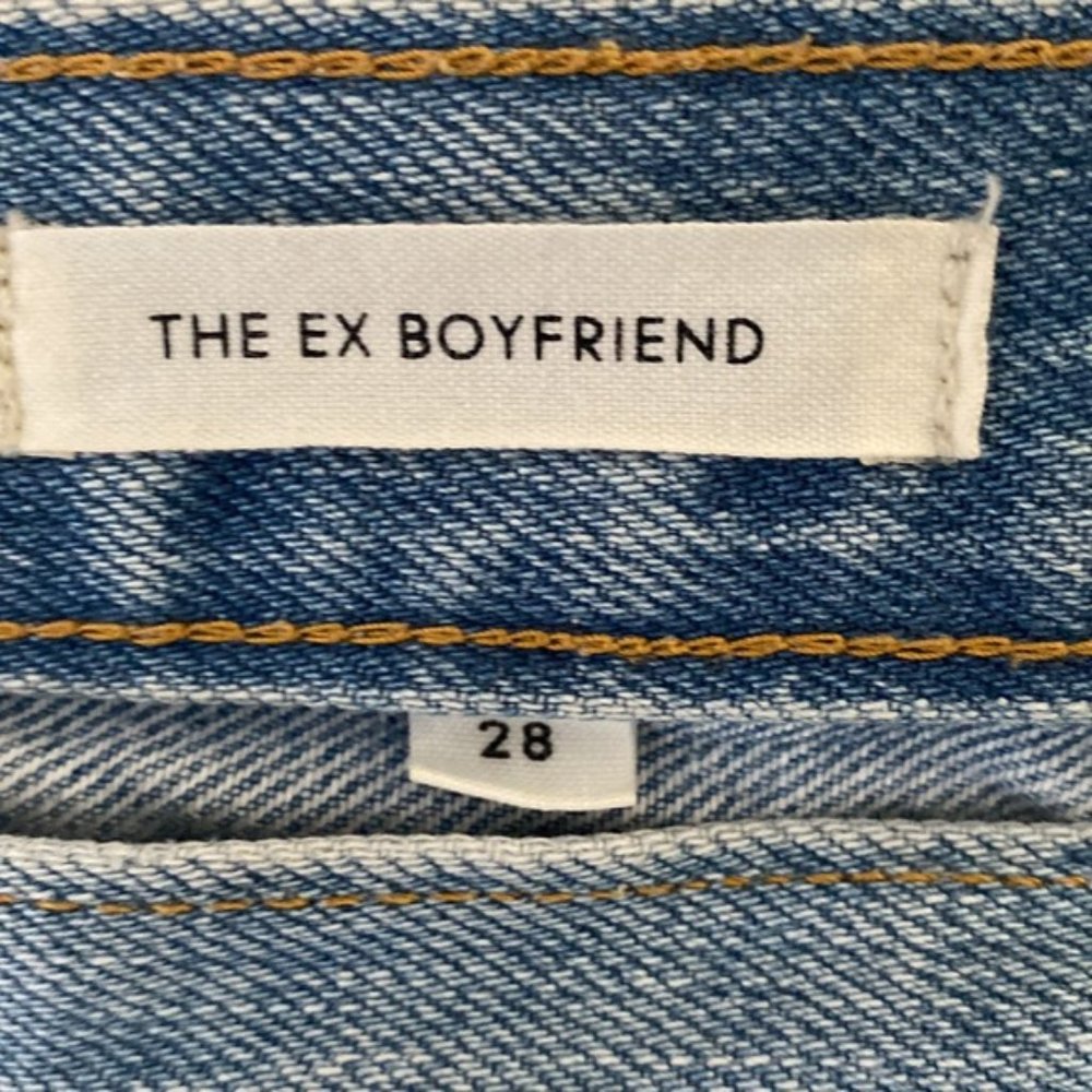 ❗️SOLD❗️Aritzia Denim Forum Distressed Ex Boyfriend Jeans Size 28 - Picture 9 of 12